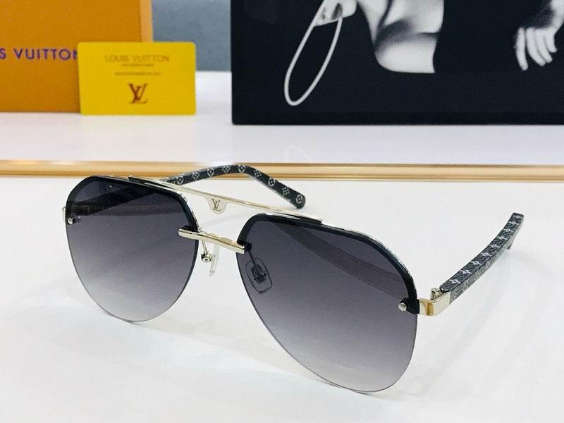 LV Sunglasses 579